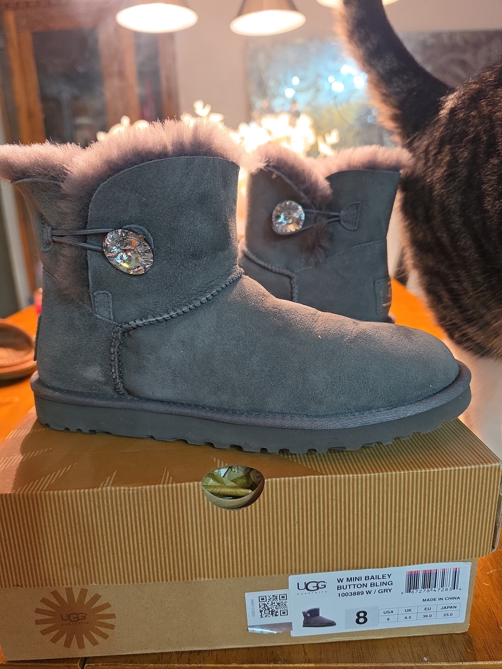 UGG Mini Bailey Button Bling Womens Boots Dark Gray Suede Sherpa 8 EUC Nib